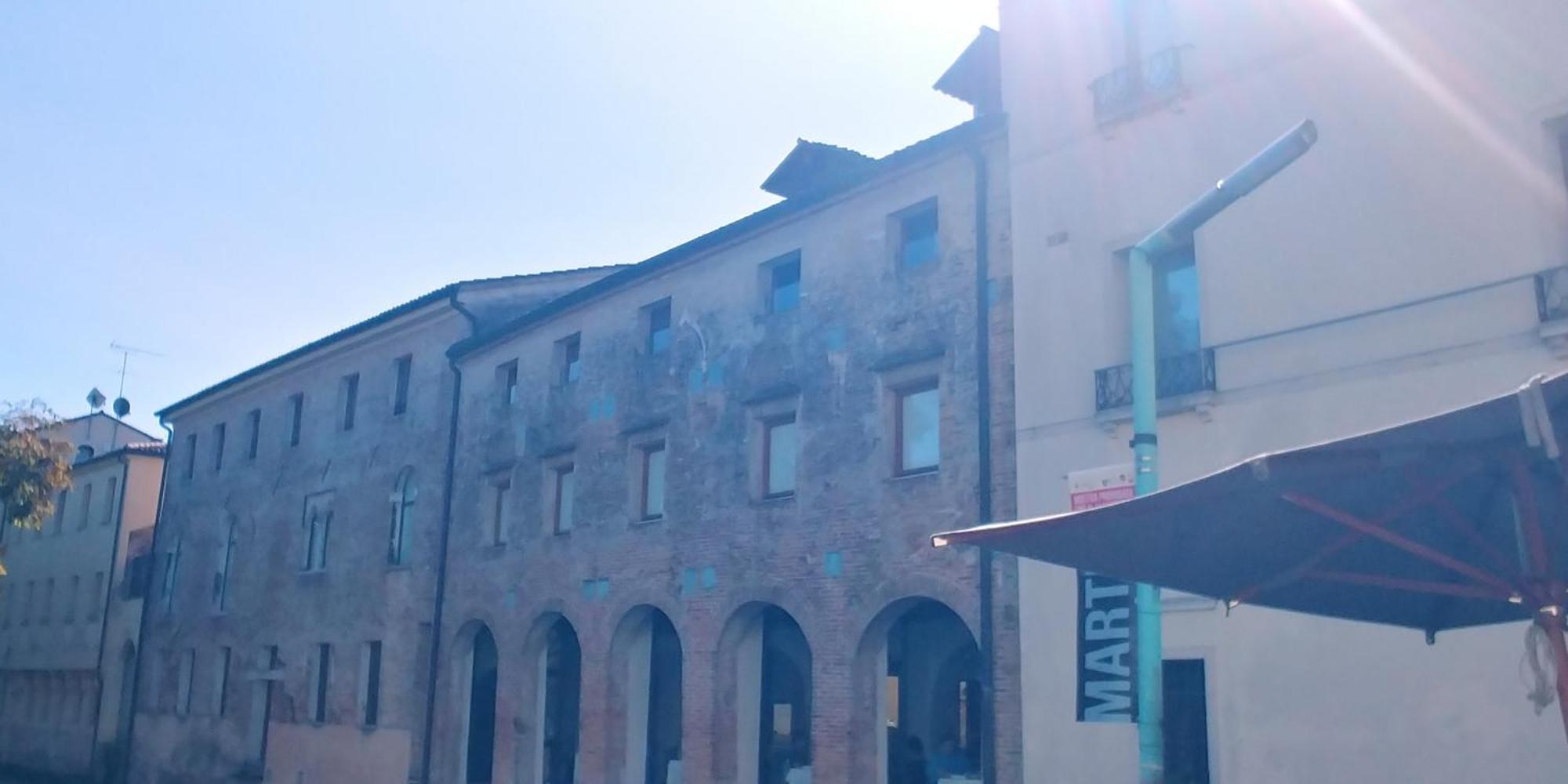Ampi Spazi, A Piedi In Centro. Apartman Treviso Kültér fotó